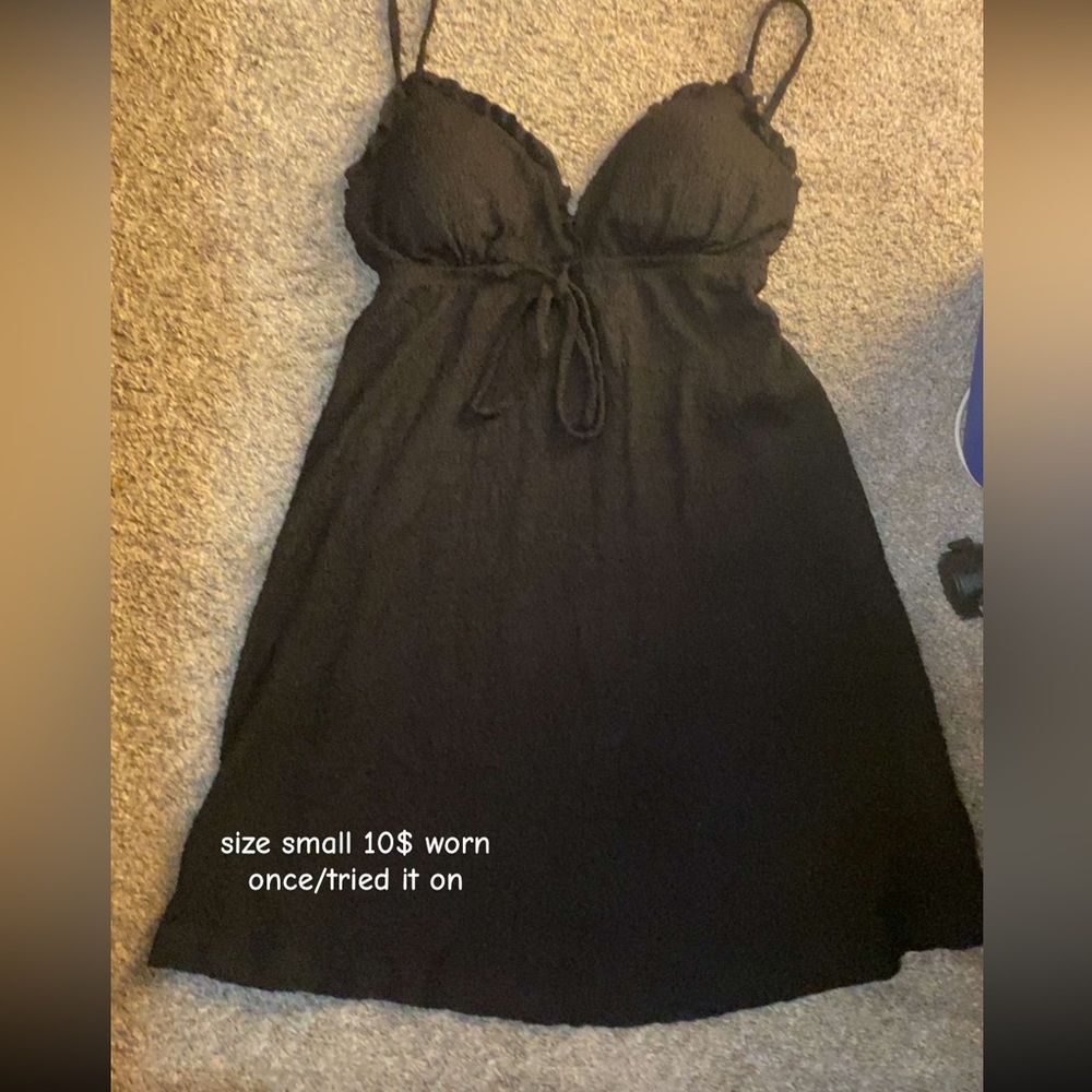 Woman’s small dress